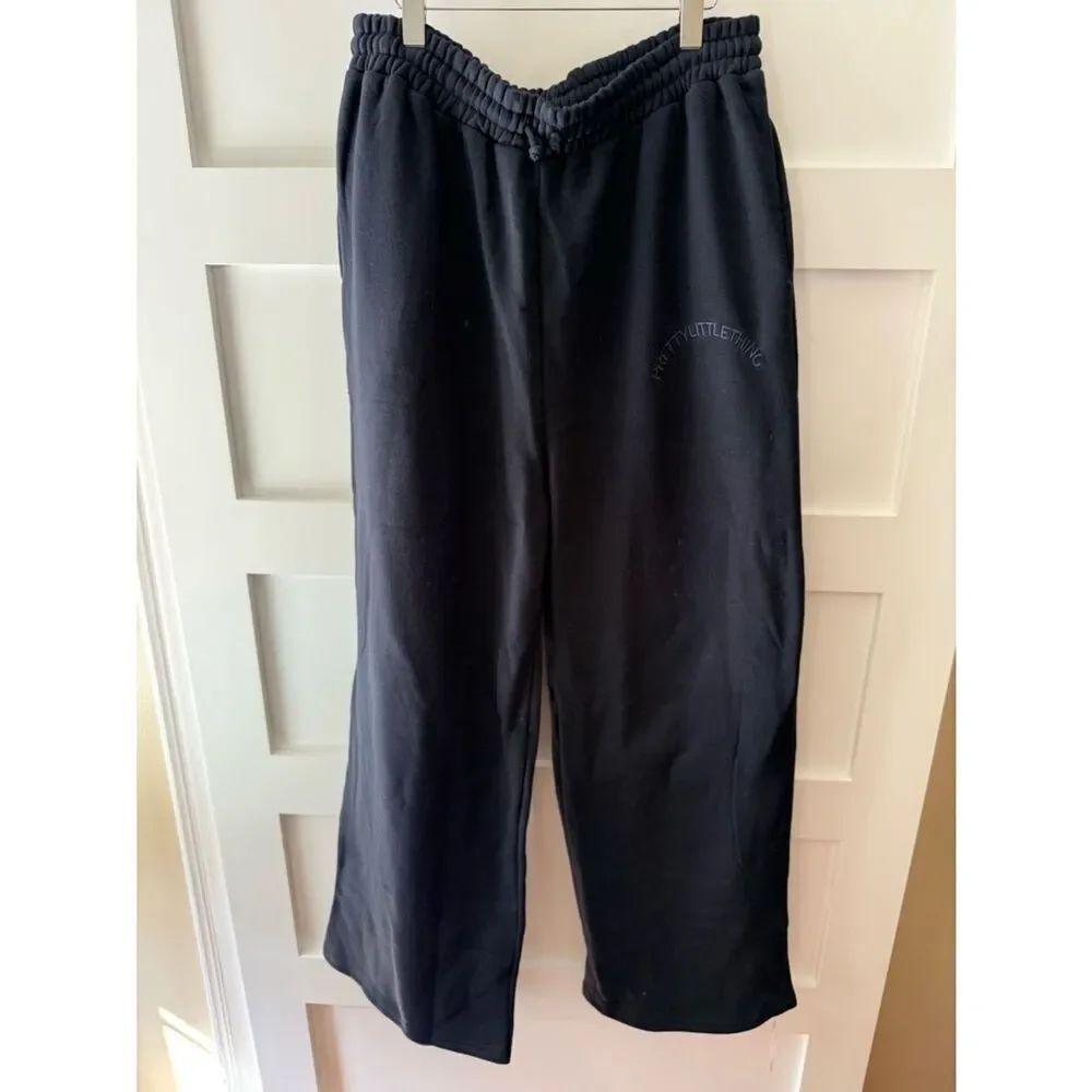 PrettyLittleThing Blur Ribbed wide leg sweatpants